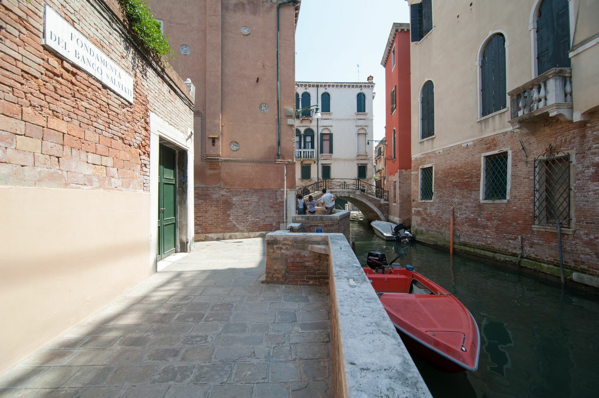 CASA ALBRIZZI | VENICE, ITALY | SEASON DEALS FROM €197